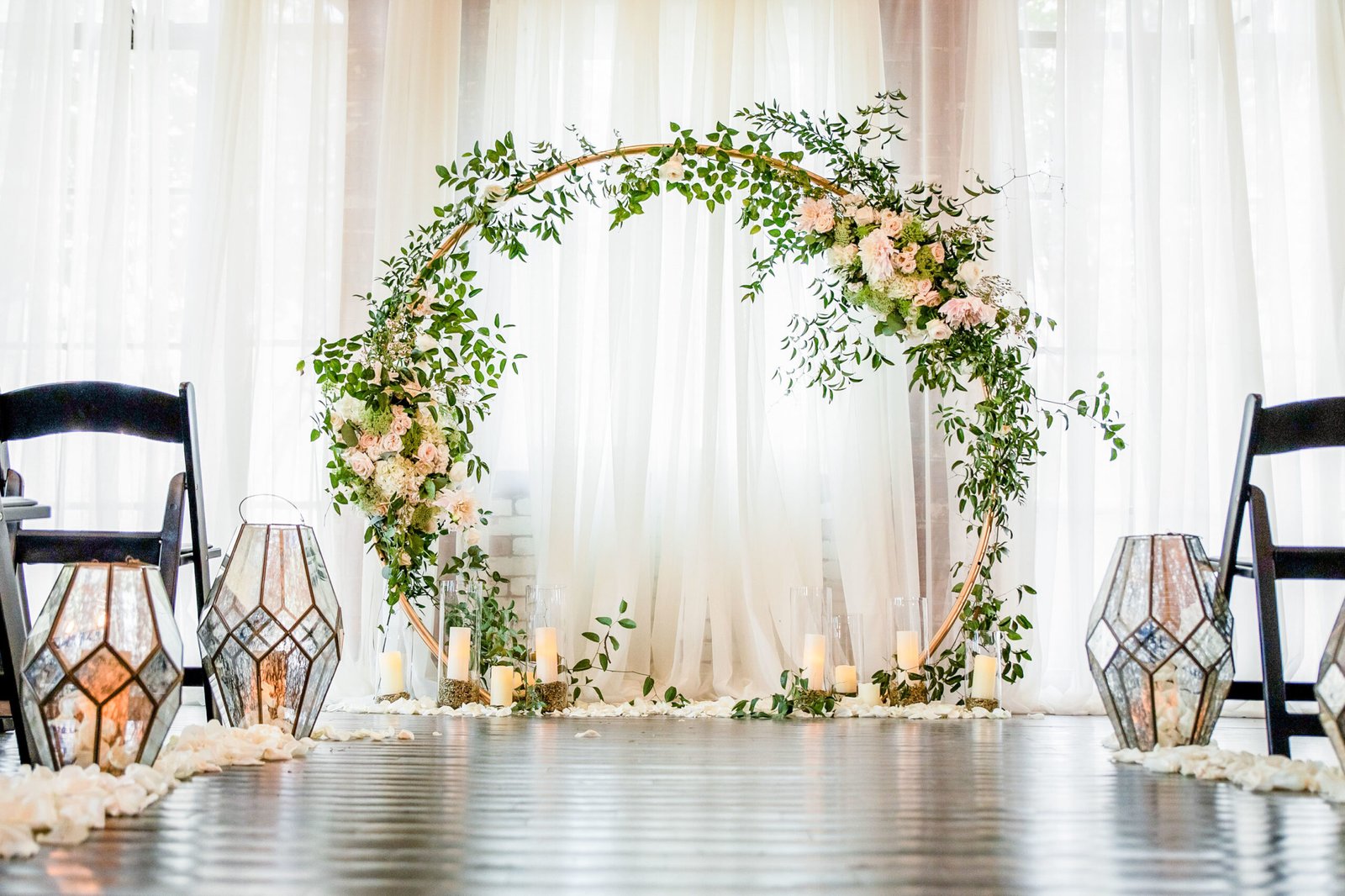 On-Site Comprehensive Setup For Romantic Wedding Venues