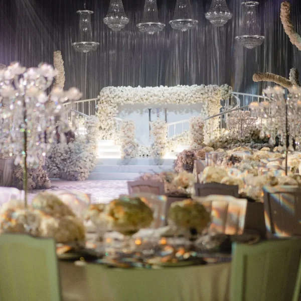 On-Site Setup For Wedding Backdrops And Aisle Arrangements