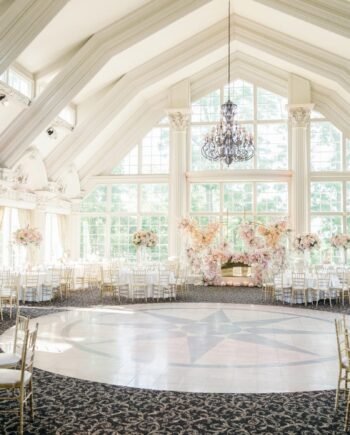 Comprehensive Floral And Soft Furnishing Decor Service