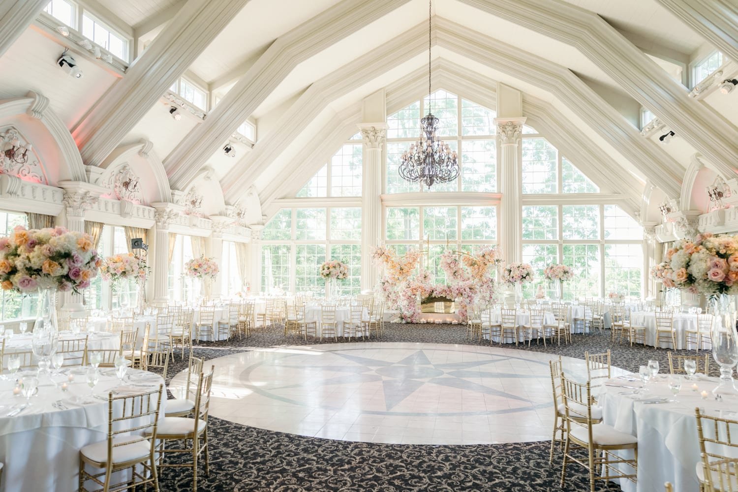 Comprehensive Floral And Soft Furnishing Decor Service