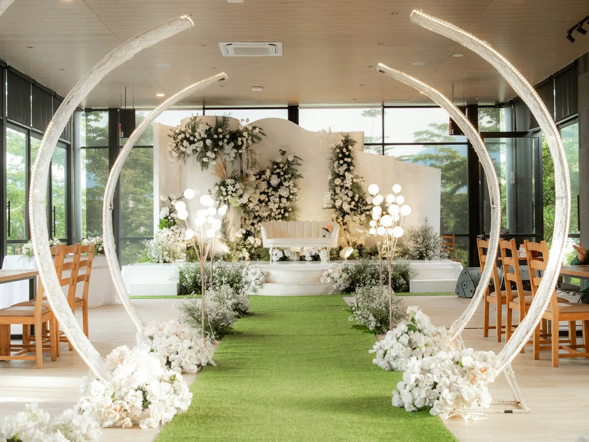 On-Site Basic Wedding Floral Decoration